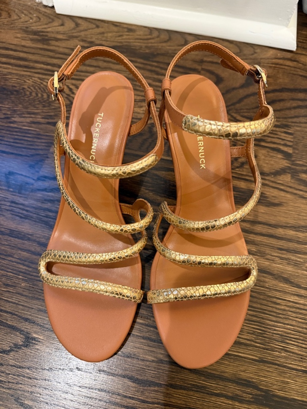 NWOT TUCKERNUCK SHOES Gold Croc Embossed Champagne Lara Sandal Heels - size 8 - Picture 9 of 10